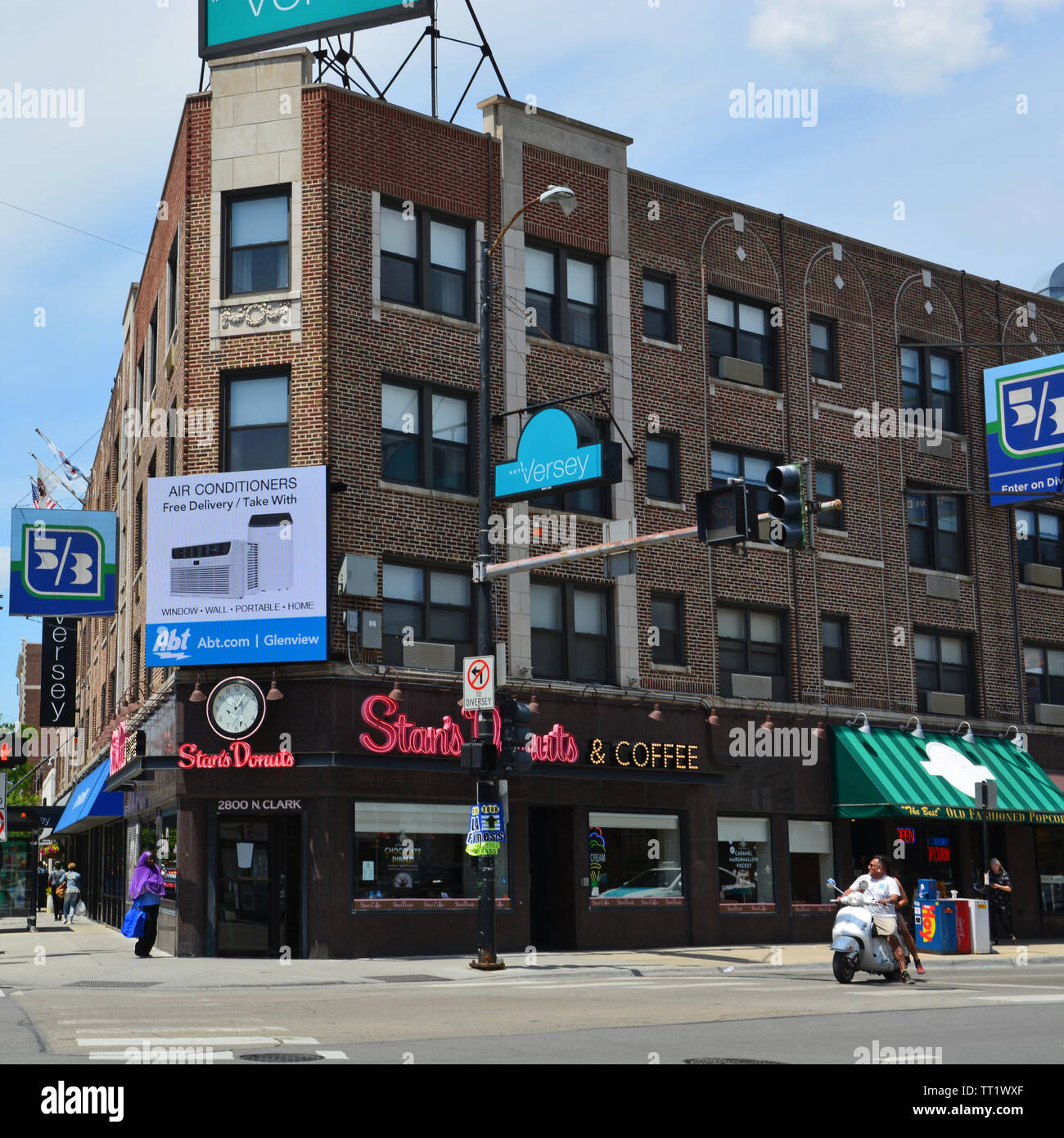 The intersection of Clark, Diversey, and Broadway form the border