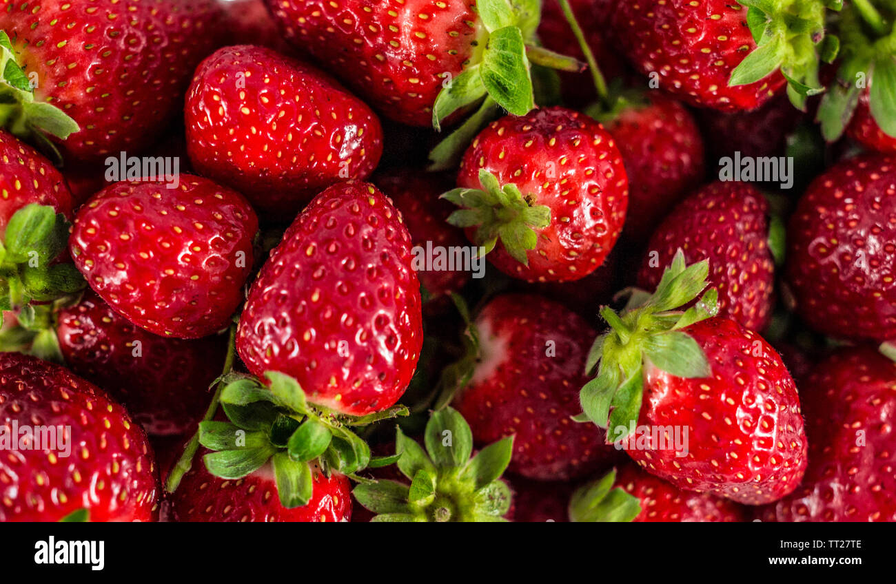 strawberry macro background close up Stock Photo - Alamy