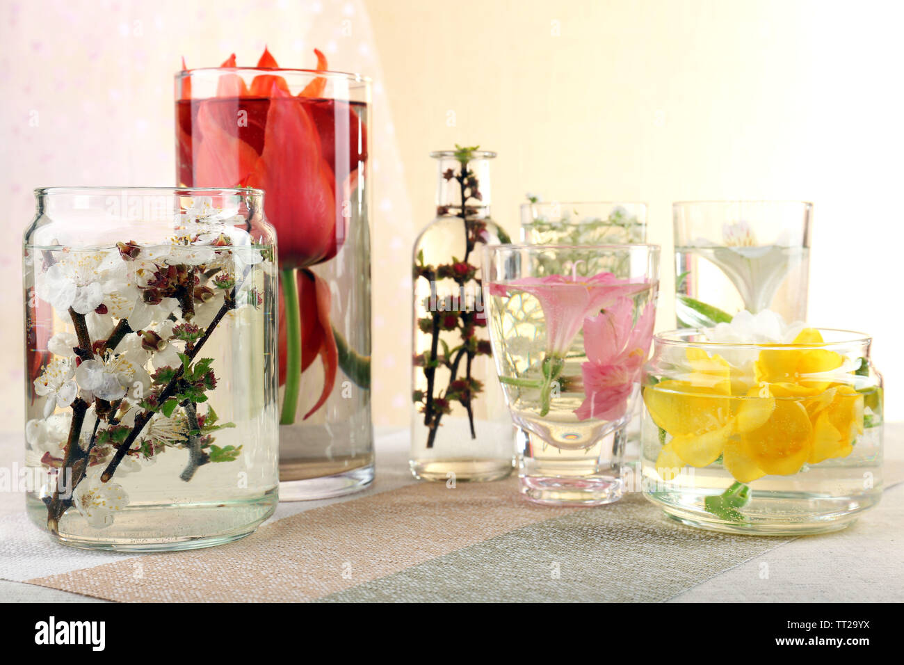 Spring flowers submerged in water close up Stock Photo Alamy