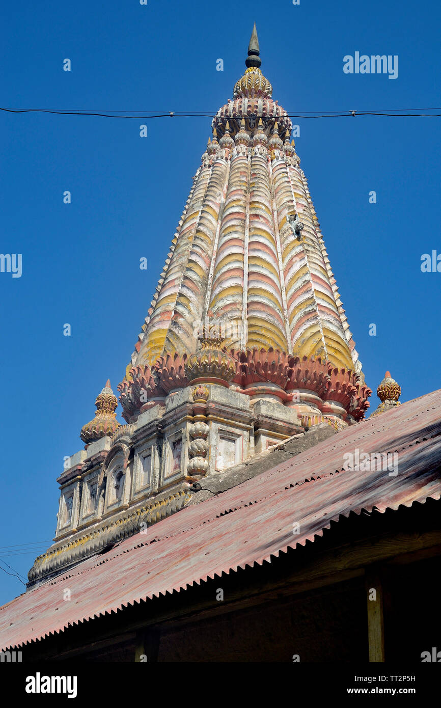 Old temple near Nana Phadnavis Wada (Palace), Menavali, near Wai ...