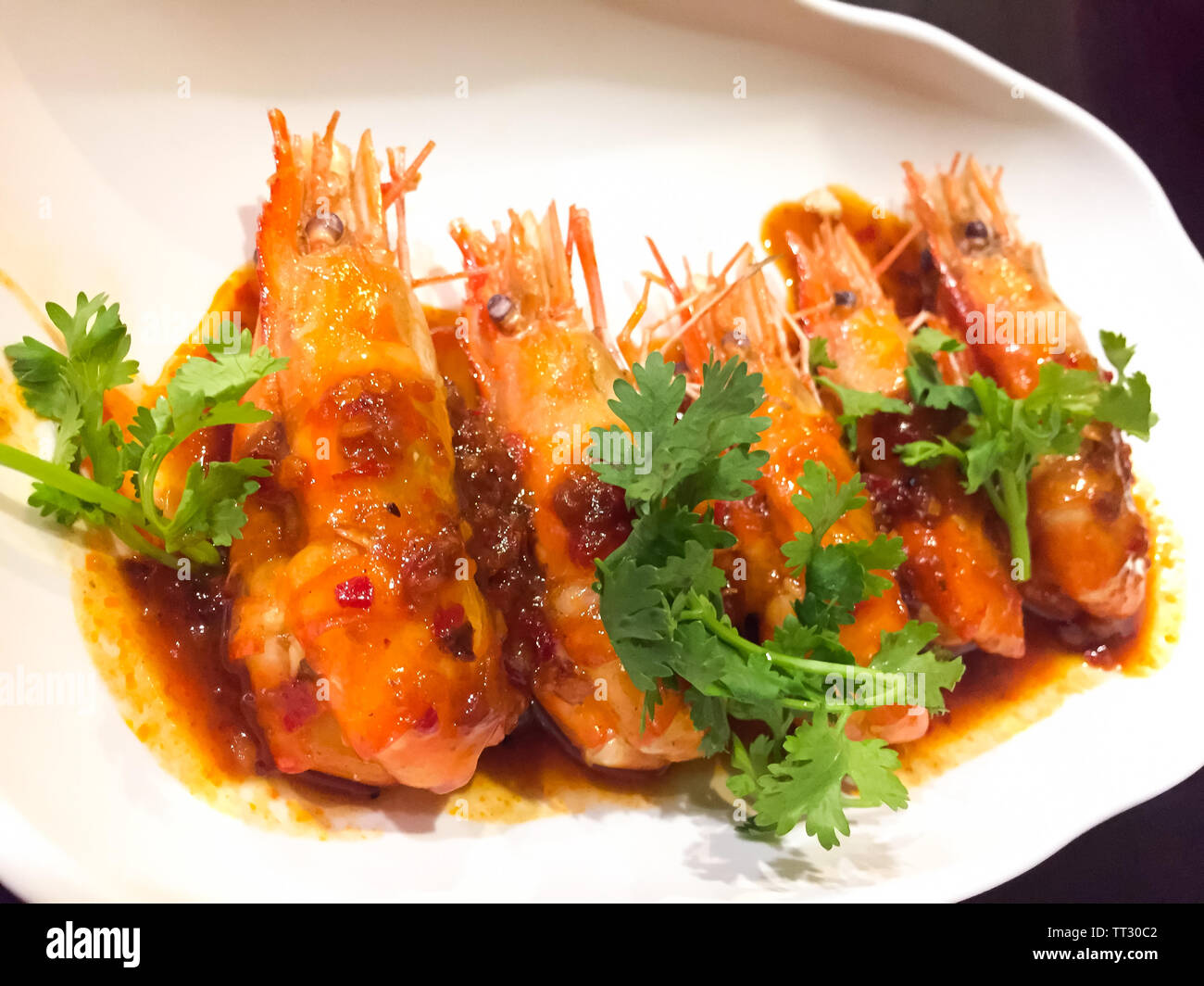 Deep fried shrimp hi-res stock photography and images - Alamy