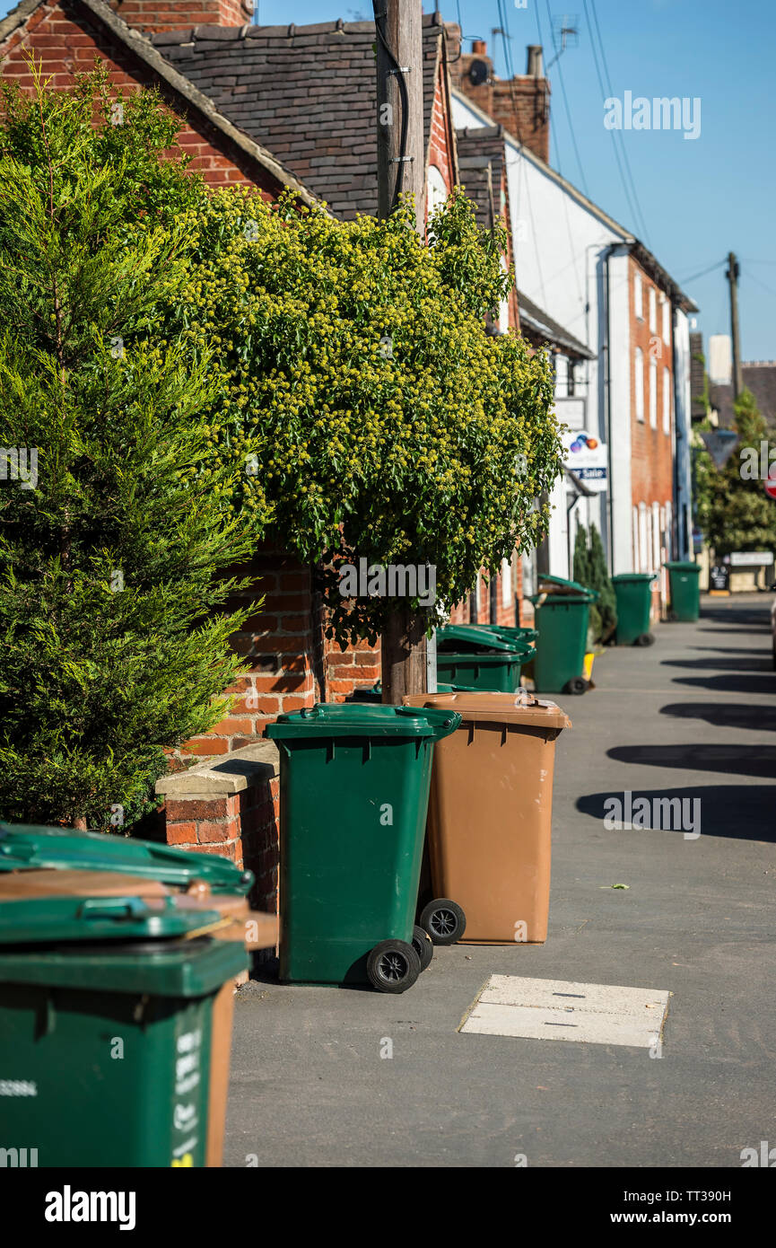 Hot bins hires stock photography and images Alamy