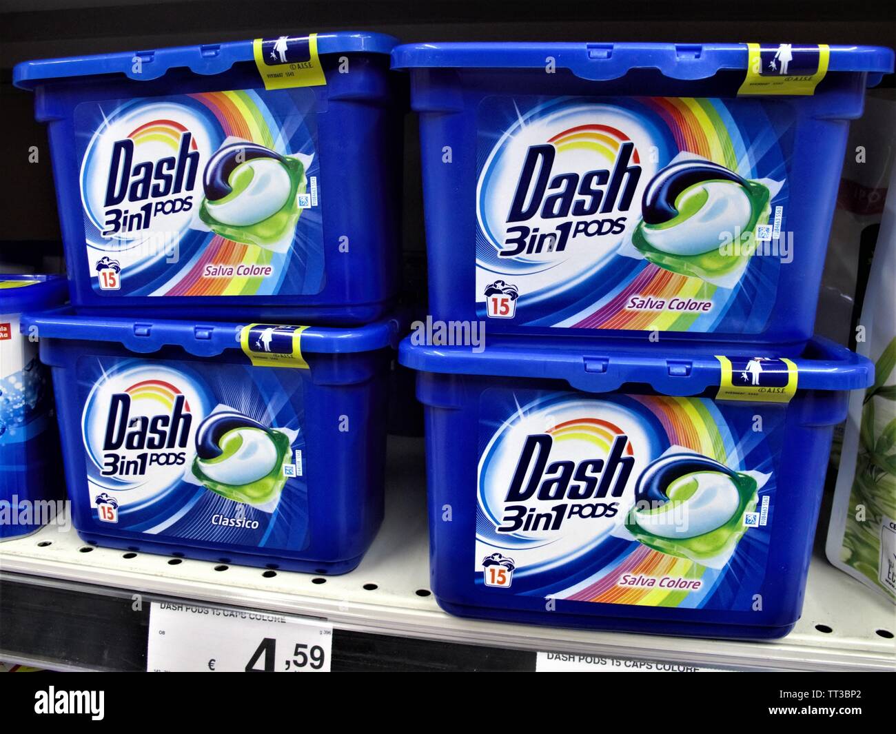 Detergent supermarket hi-res stock photography and images - Page 2 - Alamy