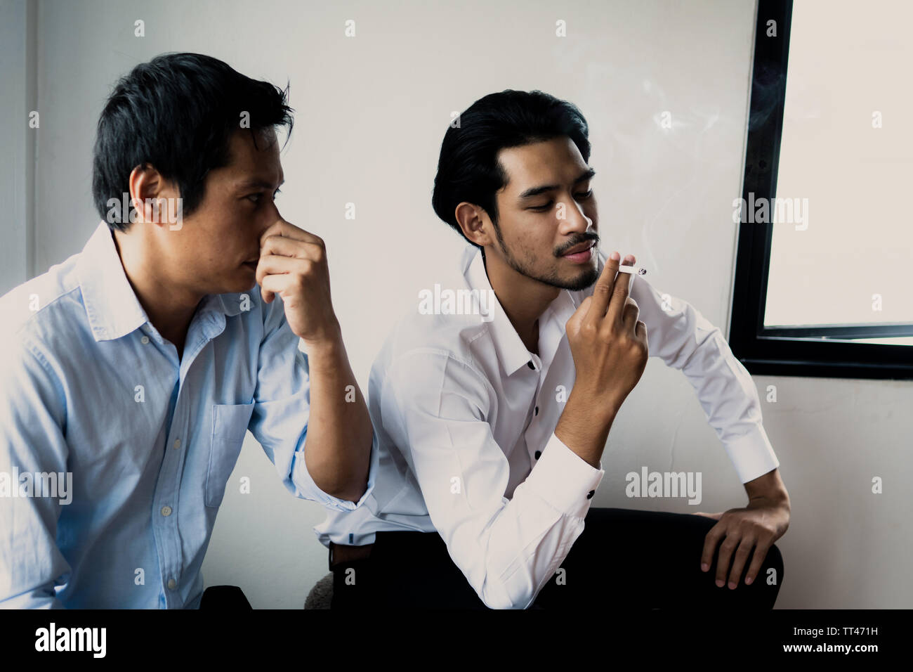 cigarette smoke from neighbors apartment Cigarette Smell Coming from Neighbor: 3 Ways to Minimize Cigarette Odo   Purodora Lab