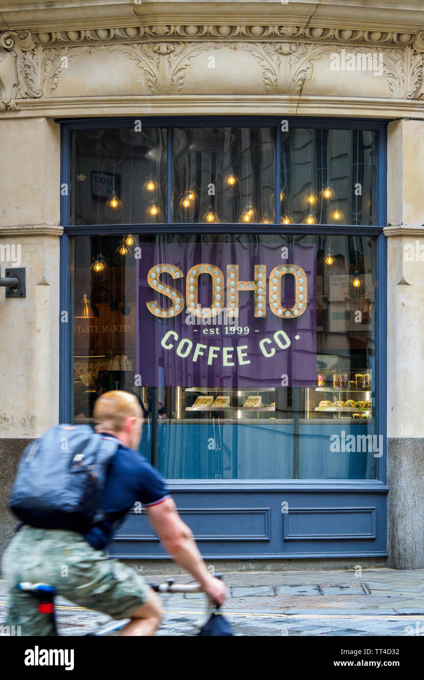 Soho Coffee Co Coffee Shop in the City of London UK - Soho Coffee Co is a small coffee chain based in the UK founded 1999. Stock Photo