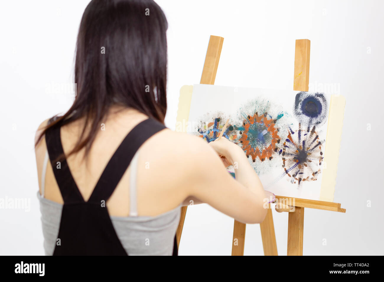 Female asian painter brush hi-res stock photography and images - Alamy
