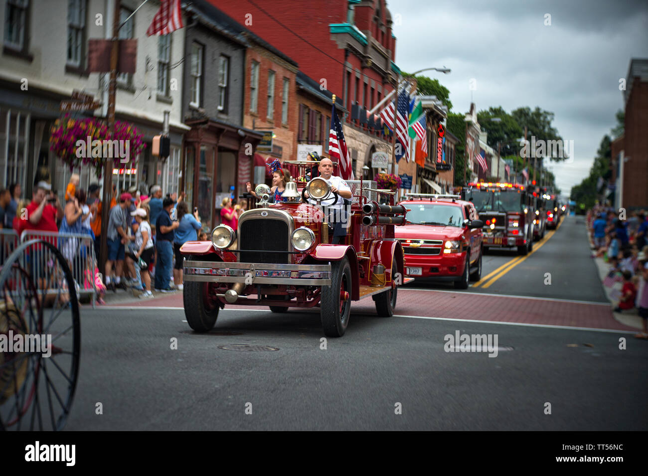 Leesburg Fl Christmas Parade 2022 Page 3 - Fire Truck In Parade In High Resolution Stock Photography And  Images - Alamy
