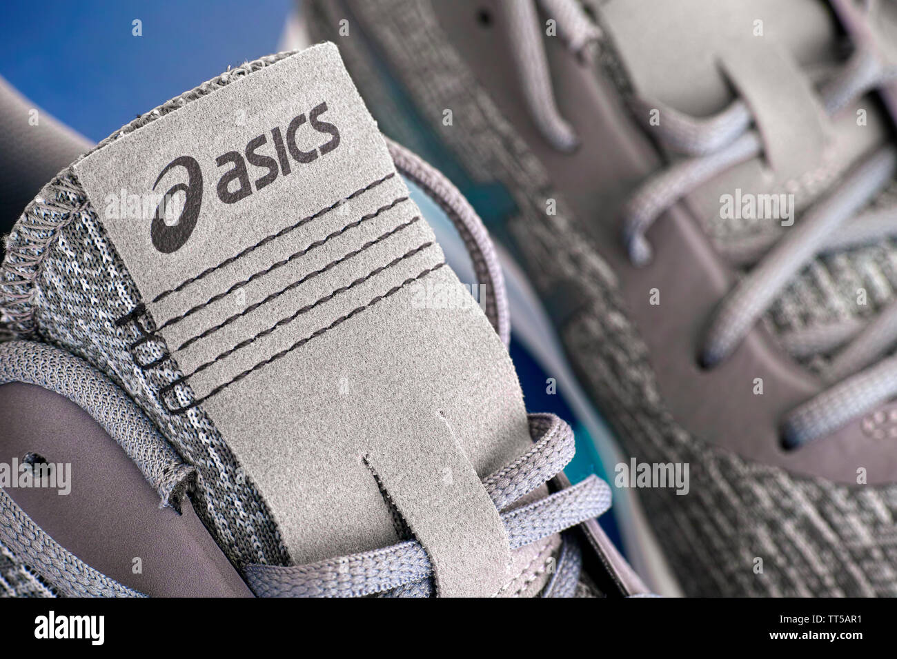 Asics shoes hi-res stock photography and images - Alamy