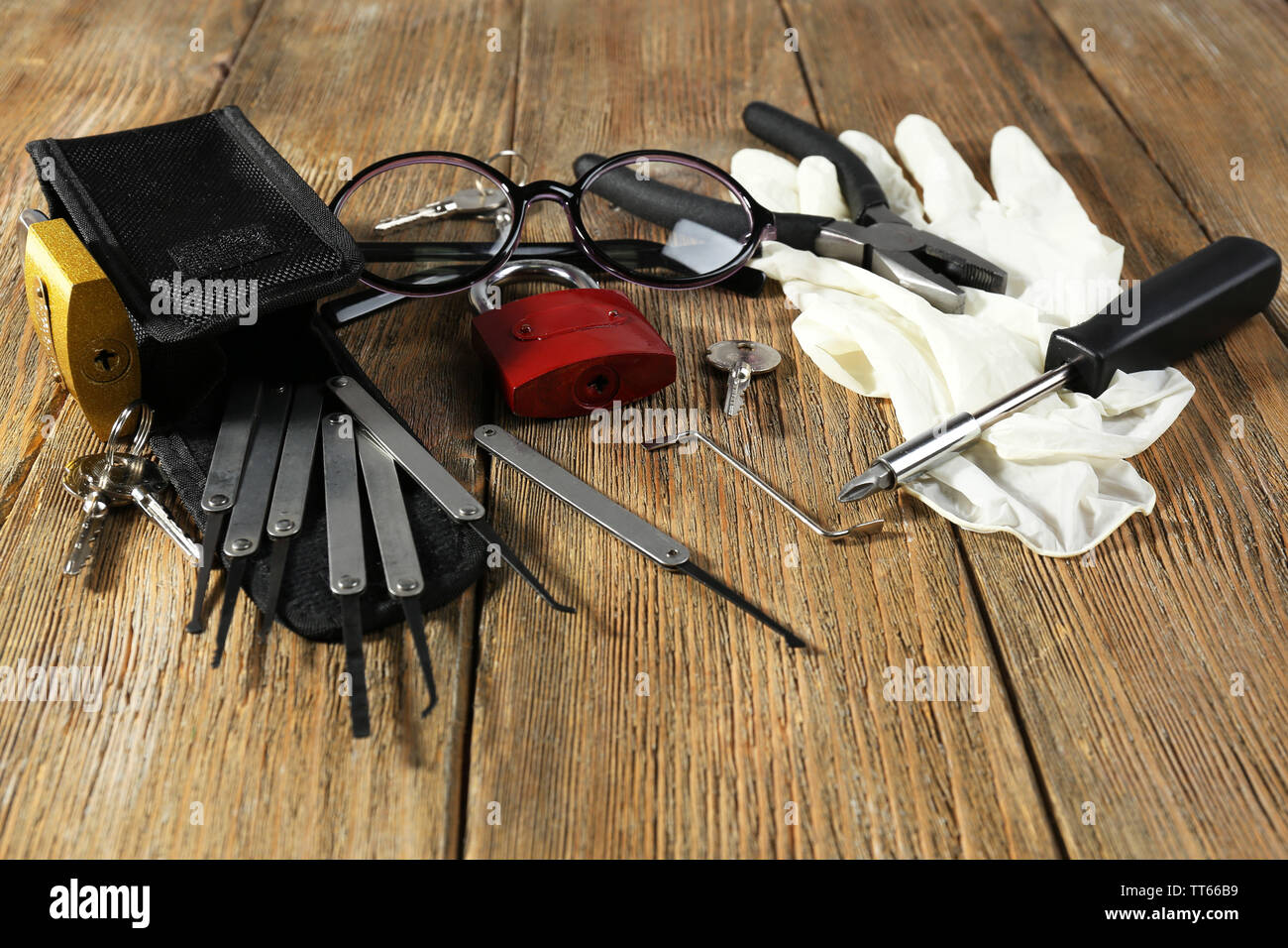 Lock picking tools hi-res stock photography and images - Alamy