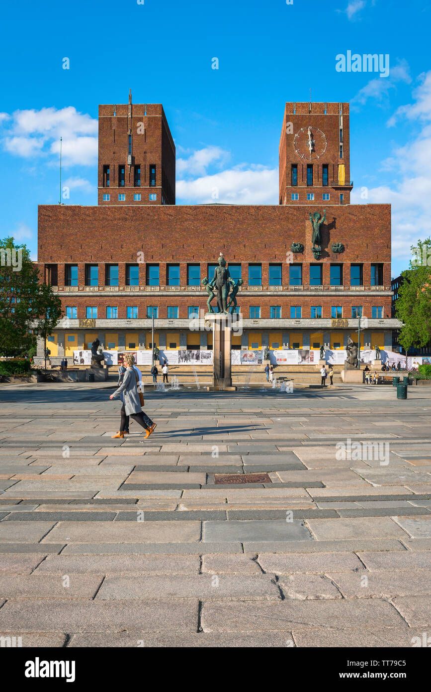 City hall square oslo hi-res stock photography and images - Alamy