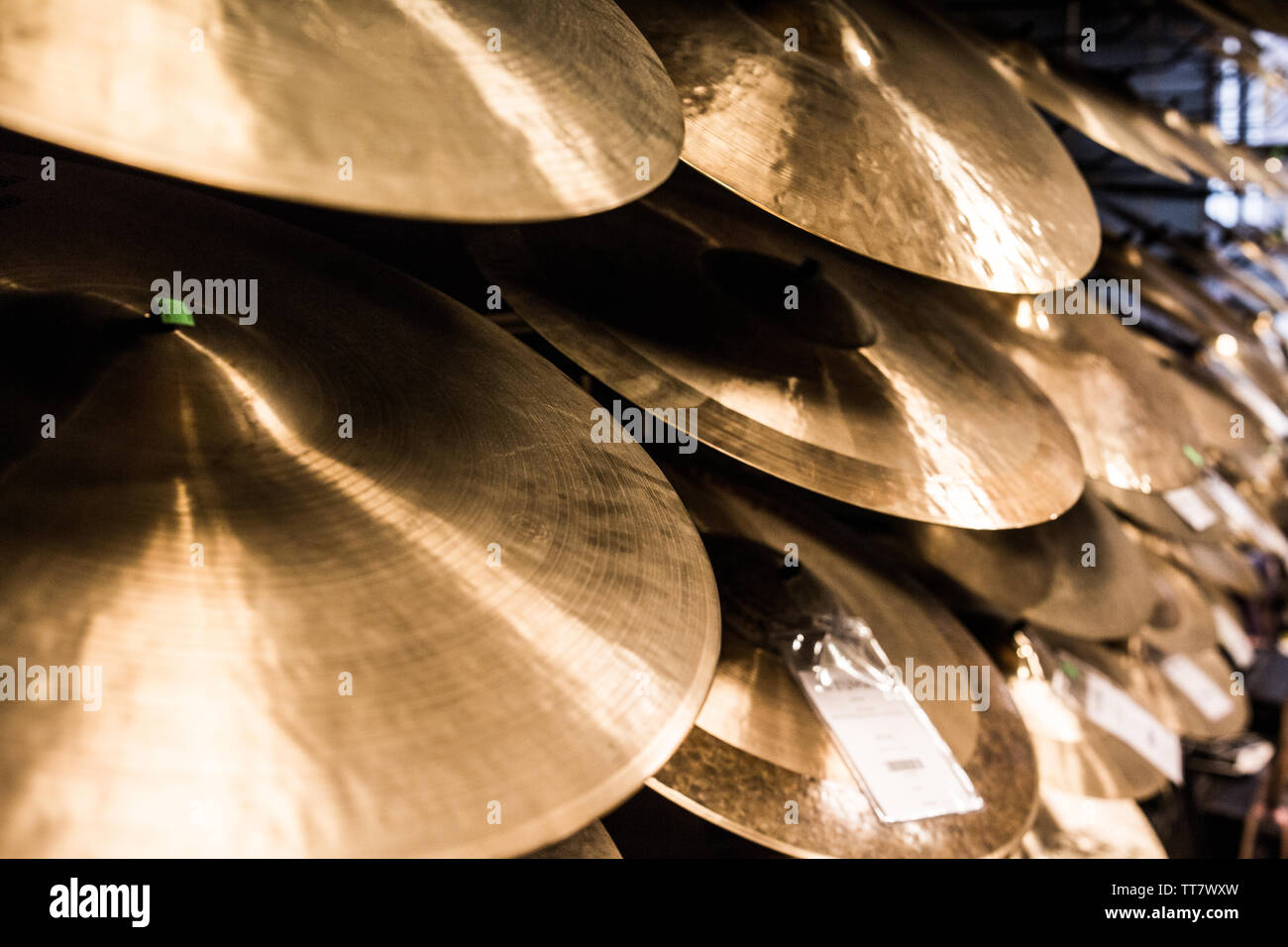 Drum cymbal percussion hires stock photography and images Alamy