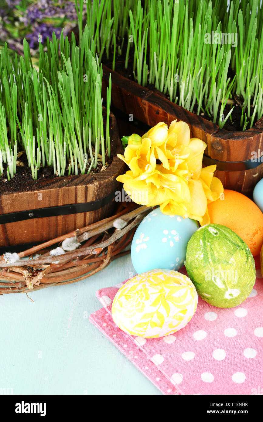 Easter eggs and green grass close-up Stock Photo - Alamy