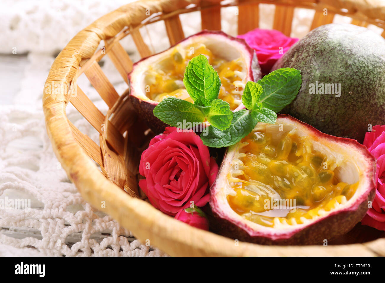 Passion fruits flowers green hi-res stock photography and images - Alamy