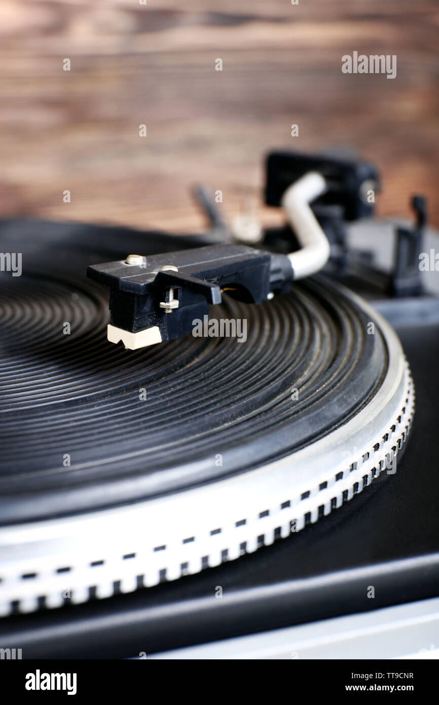 Vintage Turntable Vinyl Record Player Close Up Stock Photo Alamy Vintage Turntable Vinyl Record Player Close Up Stock Photo Alamy