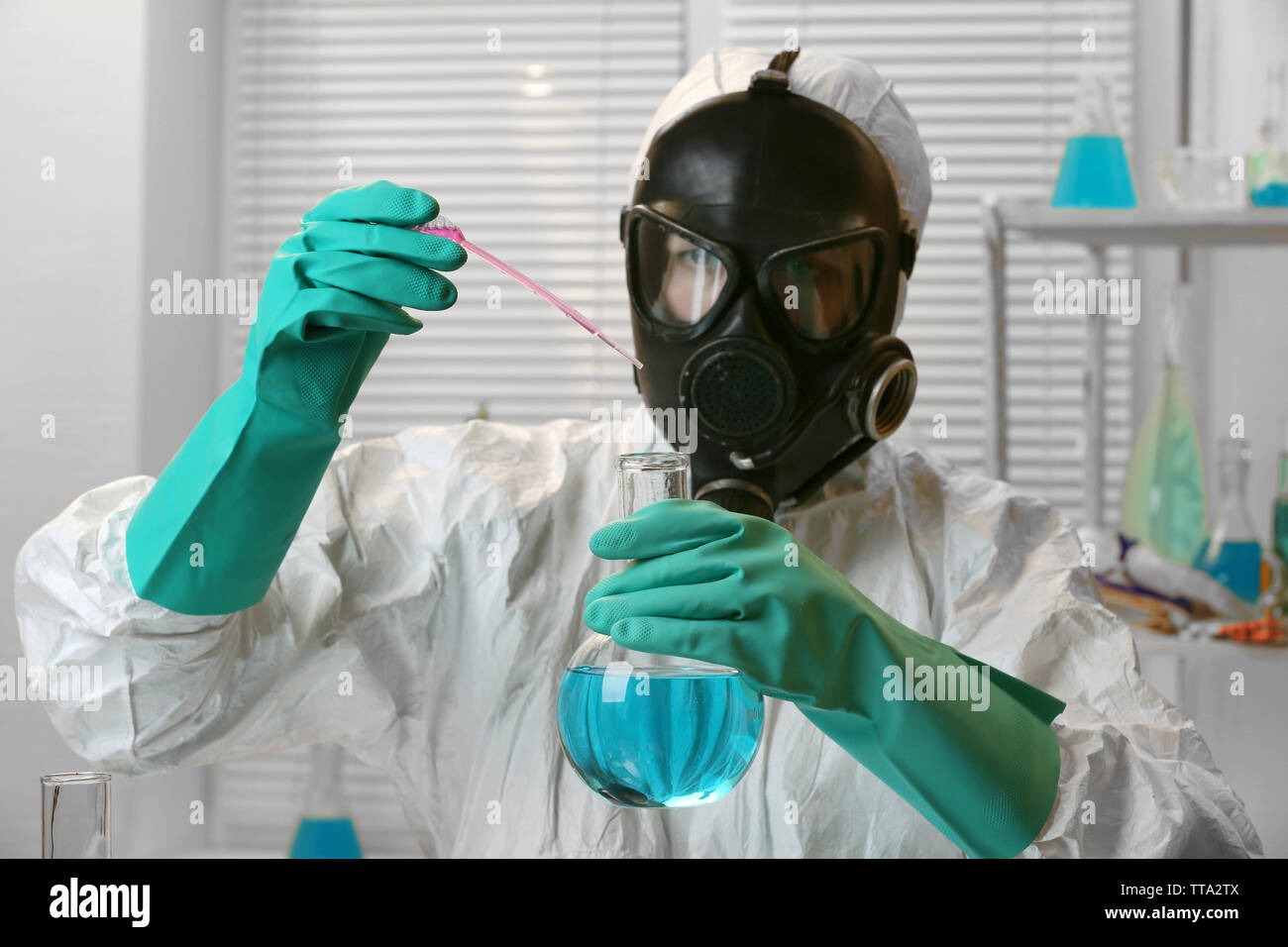 Chemist working in drug laboratory Stock Photo Alamy