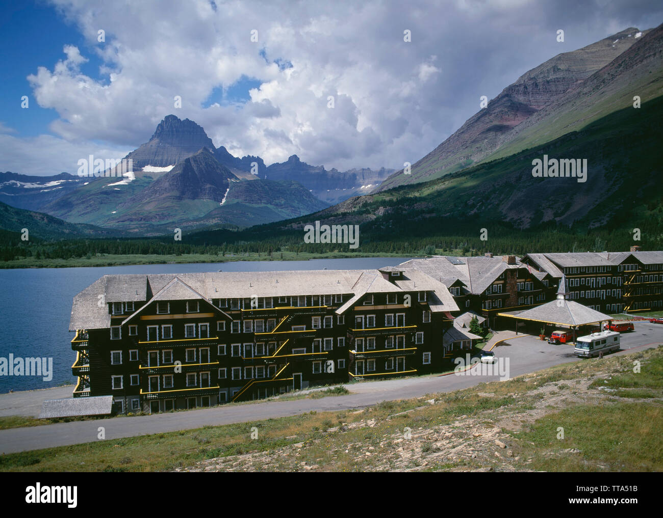 USA, Montana, Glacier National Park, Many Glacier Lodge, Grinnell Lake