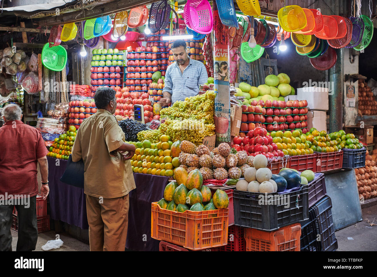Devaraja fruit and vegetable market, Mysore, Karnataka, India Stock ...