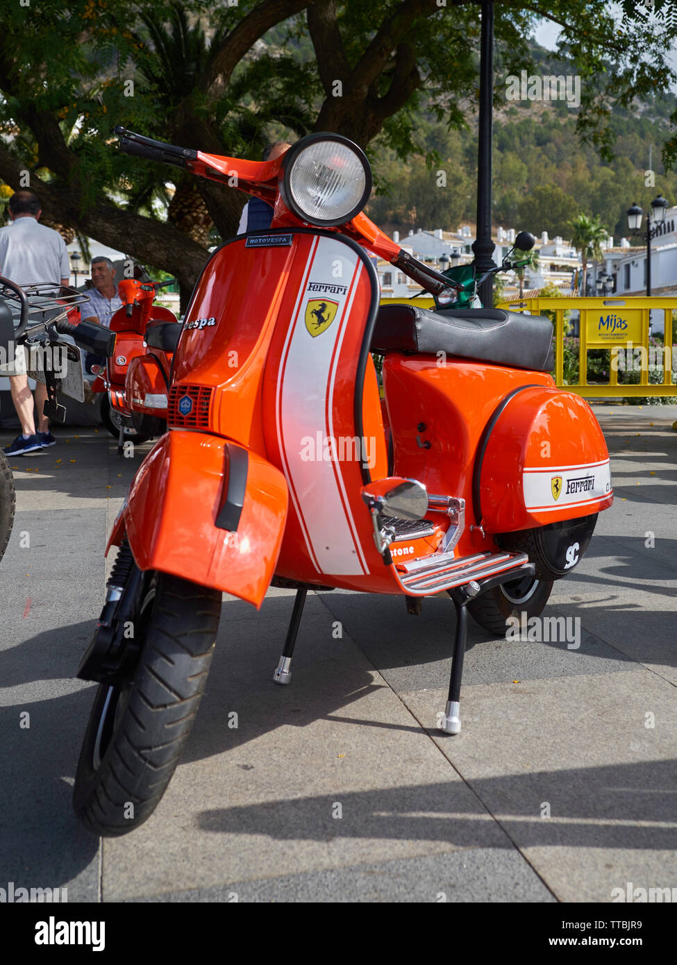 Motos clasicas hi-res stock photography and images - Alamy, image size:975x1390