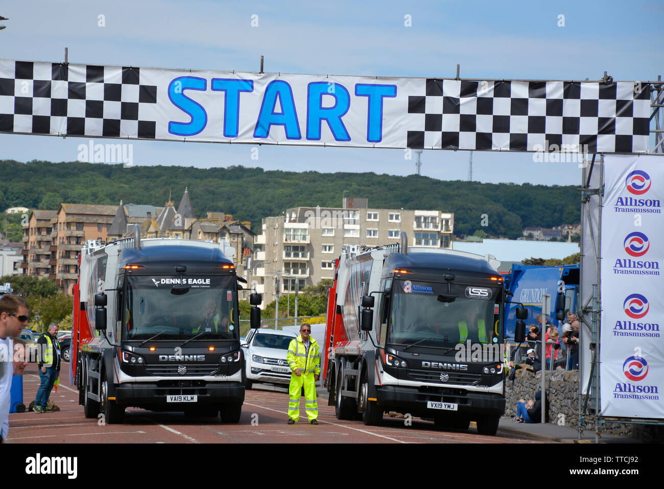 Bin Lorry Racing by the Seaside: Action from the National Refuse ...