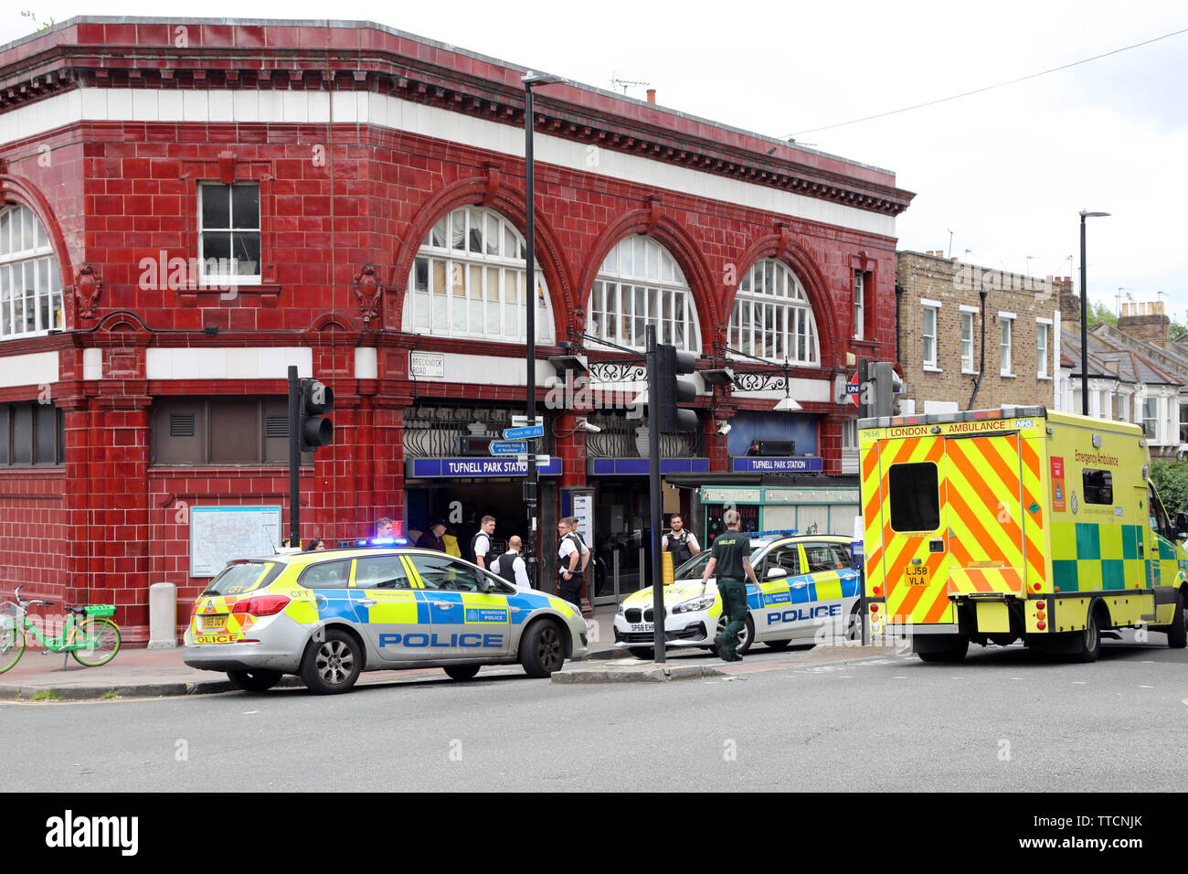 Police crime news police car hires stock photography and images Alamy