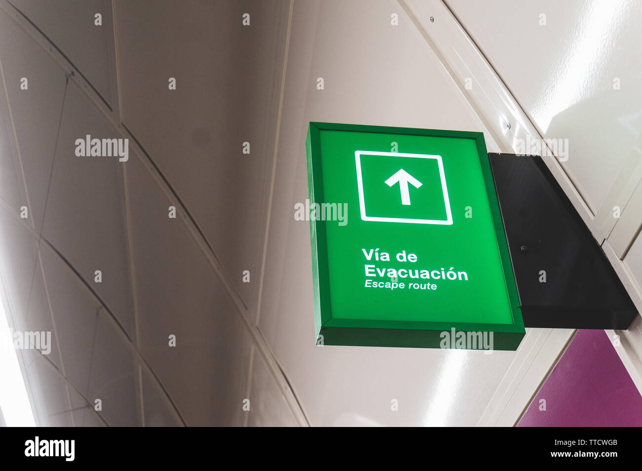 Evacuation train station hi-res stock photography and images - Alamy