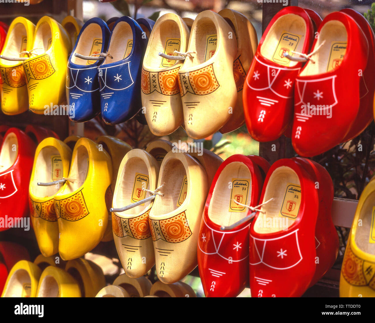 Sale in footwear shop hi-res stock photography and images - Alamy