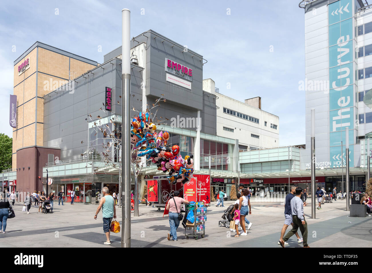 Queensmere Observatory Shopping Centre and Empire Cinemas, High Street, Slough, Berkshire, England, United Kingdom Stock Photo