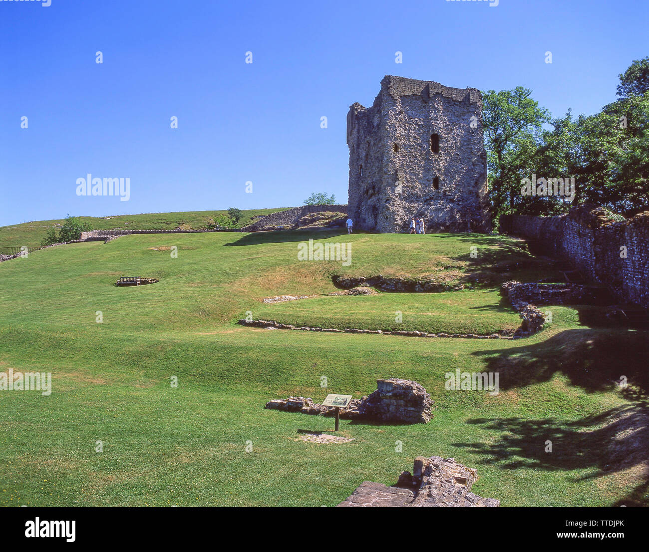 Keep and grounds of 11th century Peveral Castle ruins, Castleton, Derbyshire, England, United Kingdom Stock Photo