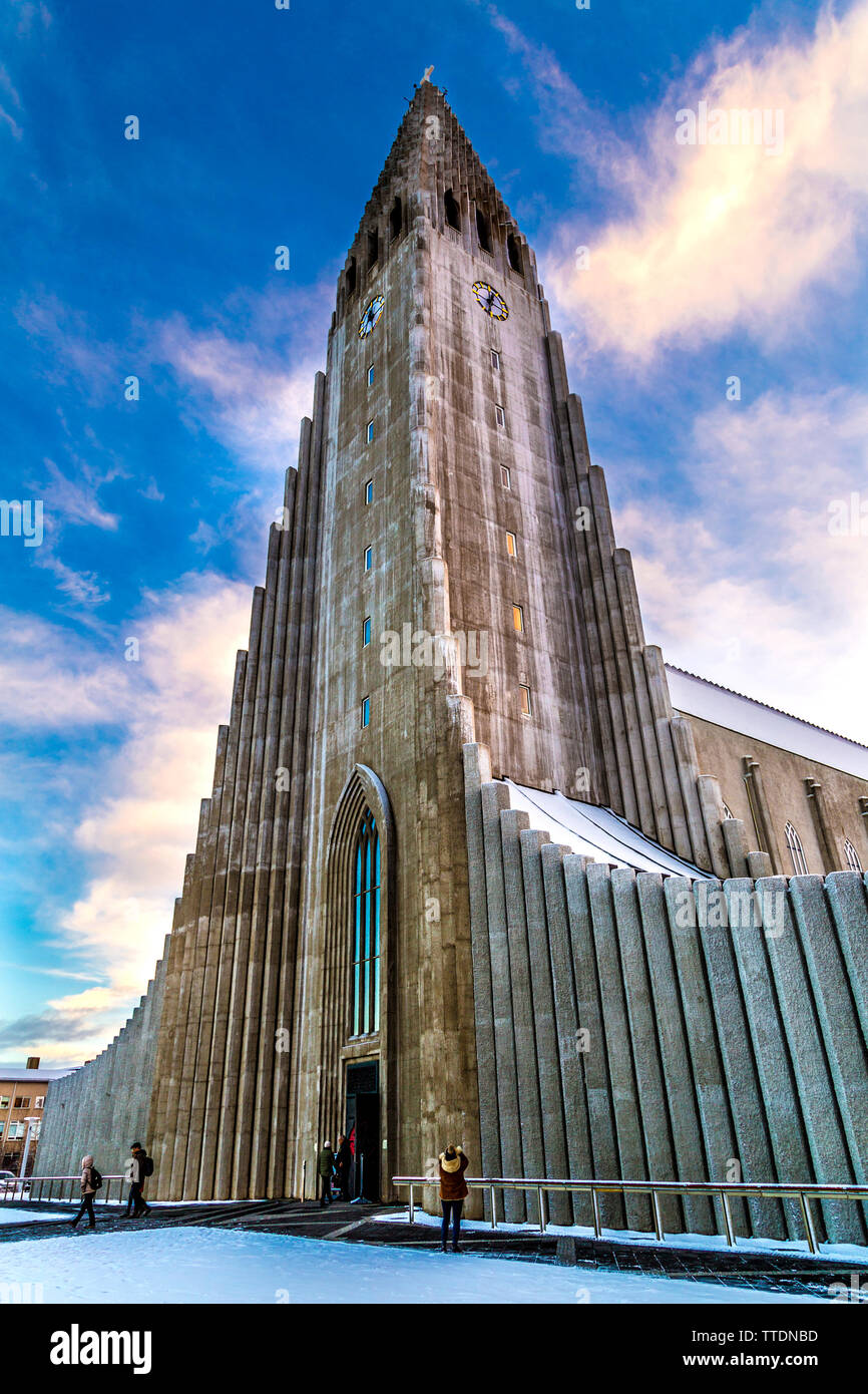 Hallgrímskirkja church (Hallgrims Church) by architect Guðjón Samúelsson in Reykjavík, Iceland Stock Photo