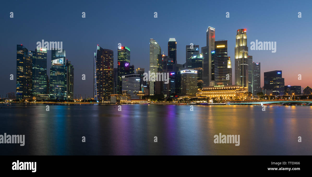 Night photography singapore hi-res stock photography and images - Alamy