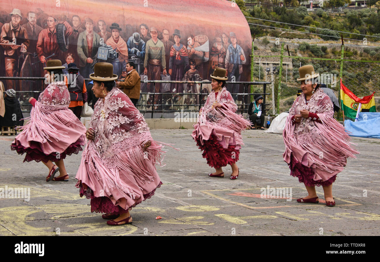 Cholitas dancing at the Gran Poder Festival, La Paz, Bolivia Stock Photo