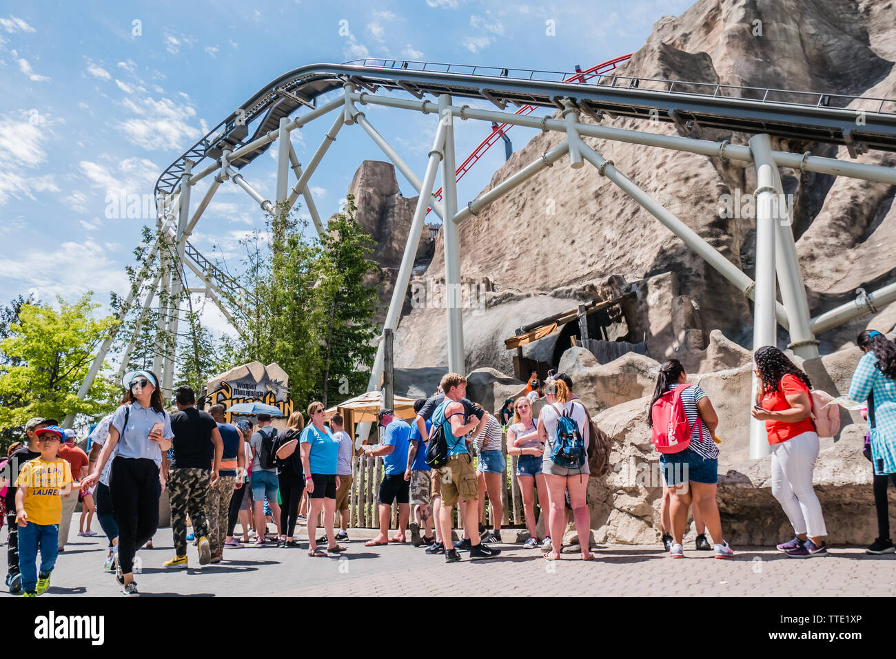 canada's wonderland is the largest theme park in canada, it is located in vaughan, ontario