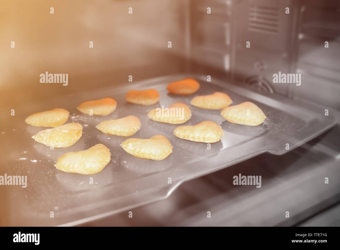 heart baking tray