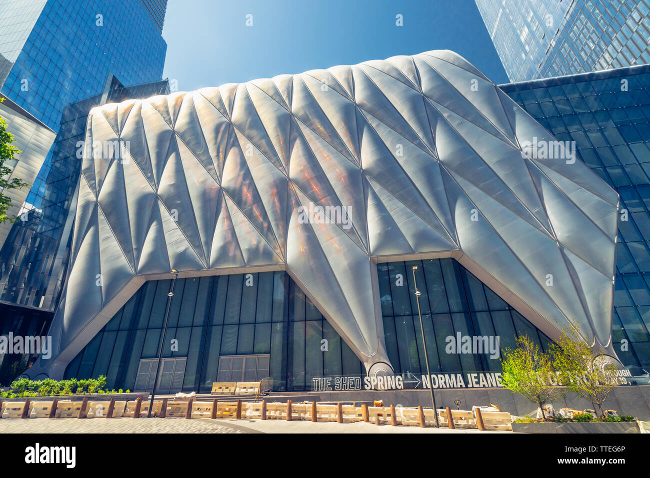 Hudson yards hi-res stock photography and images - Alamy