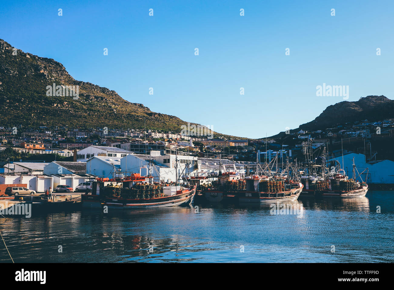 Blue hout hi-res stock photography and images - Alamy