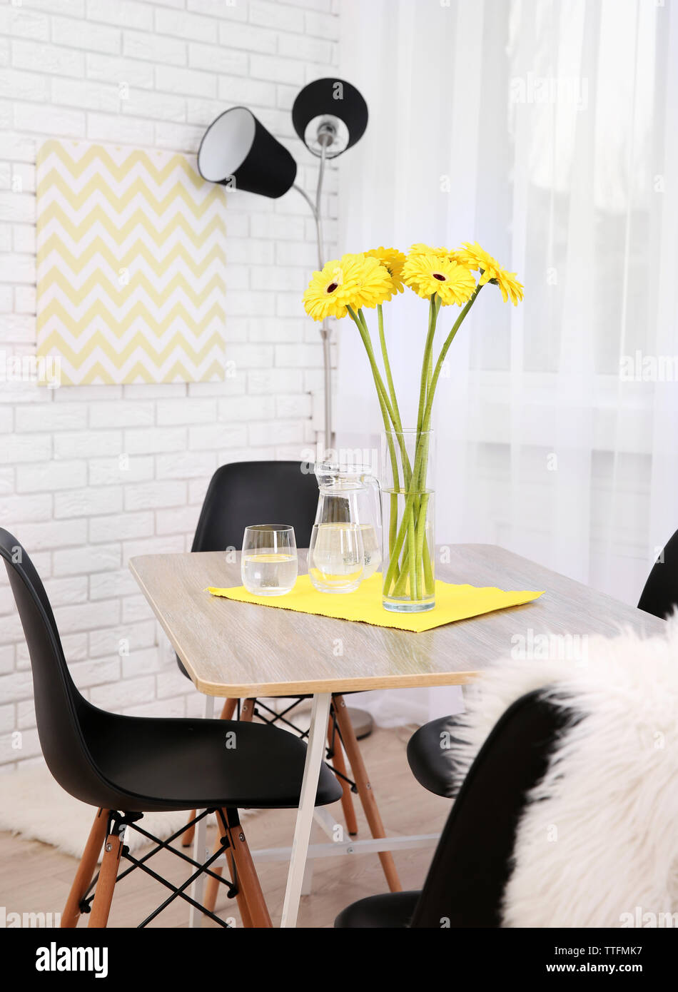 Dining table in home interior Stock Photo - Alamy