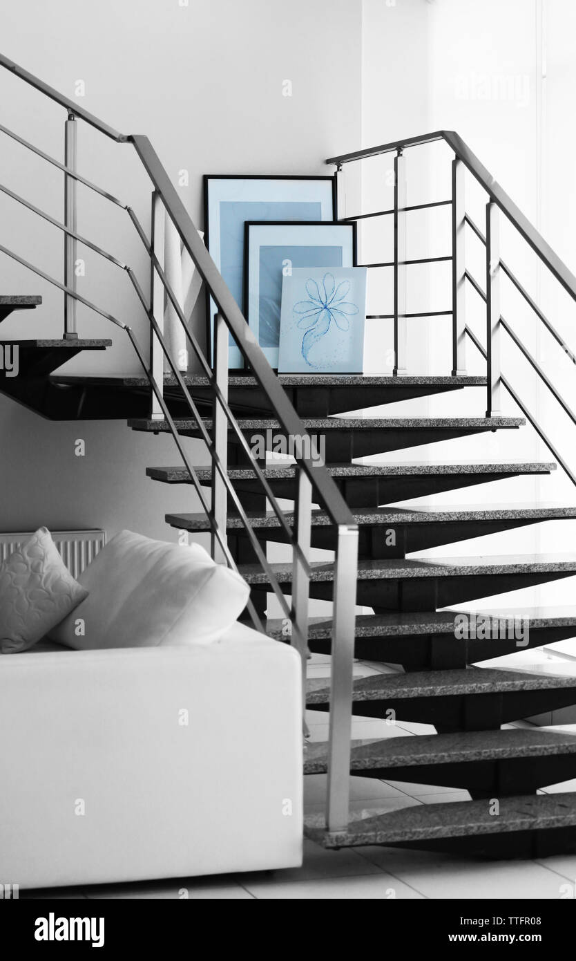 Moving sofa stairs hi-res stock photography and images - Alamy
