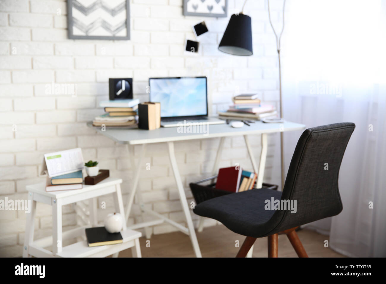 laptop table with light