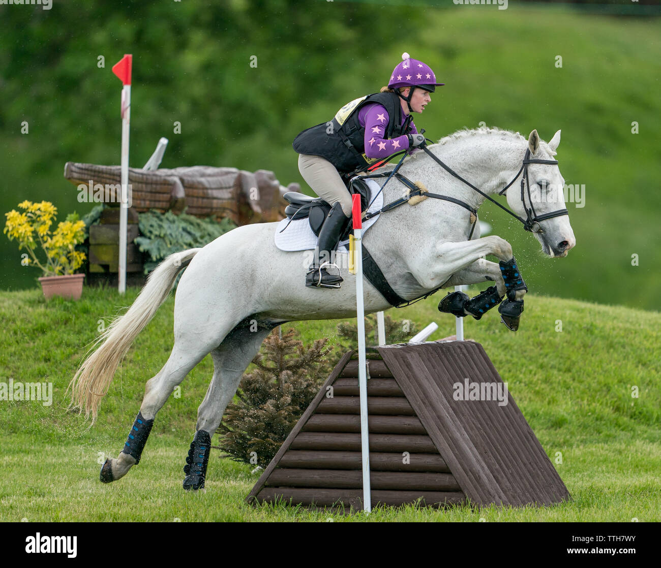 Burgie House, Forres, Moray, UK. 16th June, 2019. UK, IV36 2QU. This is Lisa Kernaghan with her horse, Cals Lad, Dapple Grey, 16.0 15, who won the Novice William Gray Construction Section D title at the Burgie Horse Trials. Credit: JASPERIMAGE/Alamy Live News Stock Photo
