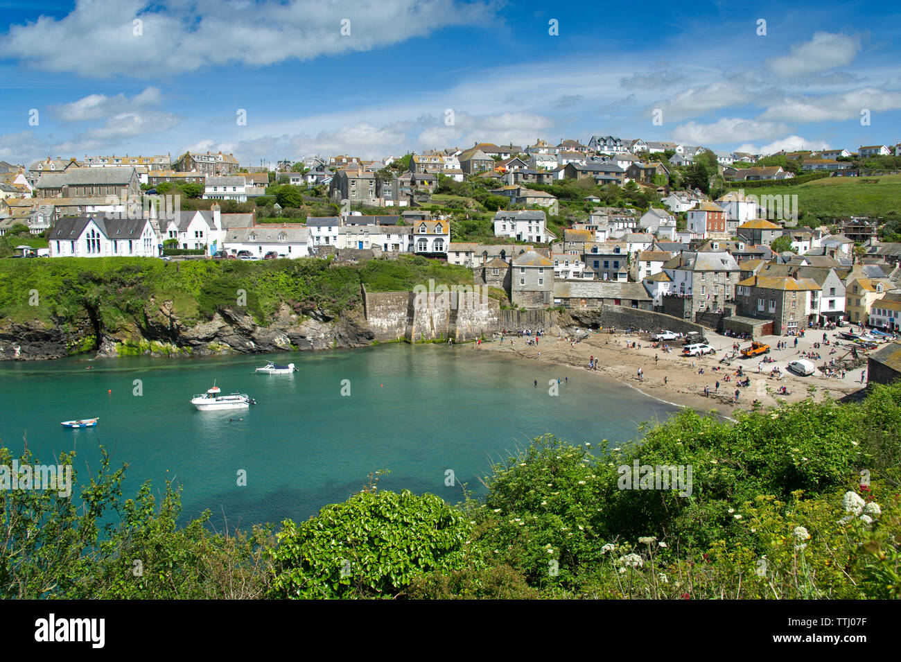 Port Isaac, Cornwall, UK, the setting for the TV series Doc Martin, where  it's called Portwenn Stock Photo - Alamy