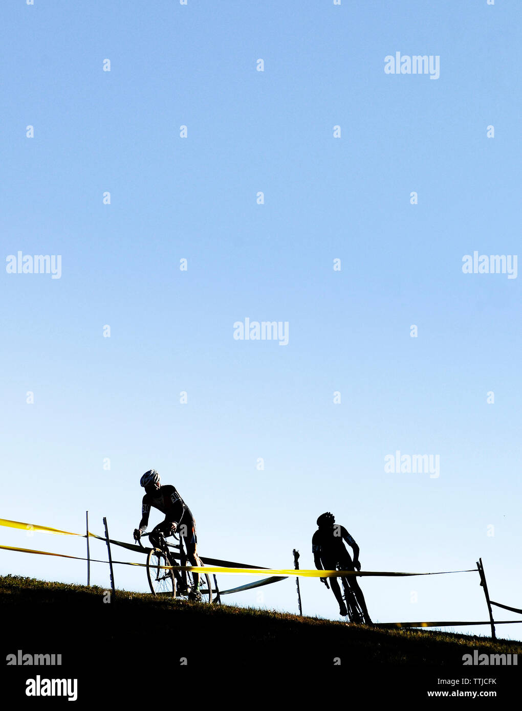 Athletes cycling hi-res stock photography and images - Alamy