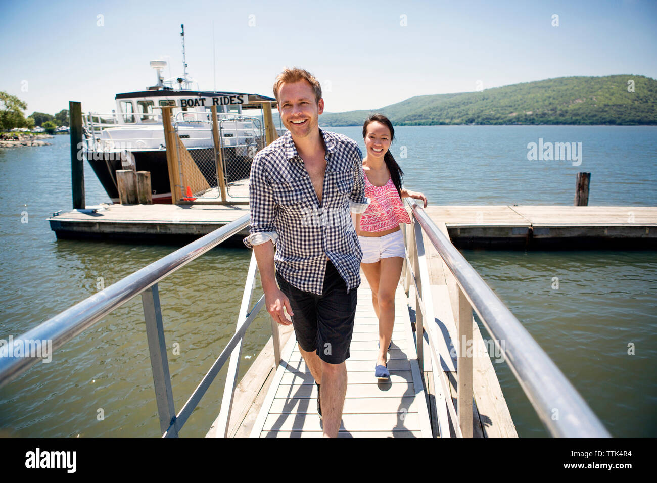 Walking the jetty hi-res stock photography and images - Alamy
