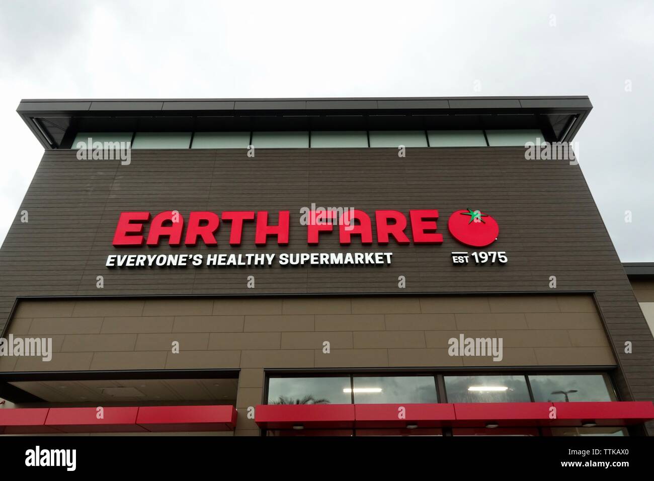 Orlando, FL/USA-6/16/19: A view of the storefront of Earthfare Supermarket which is an American health and wellness supermarket. Stock Photo