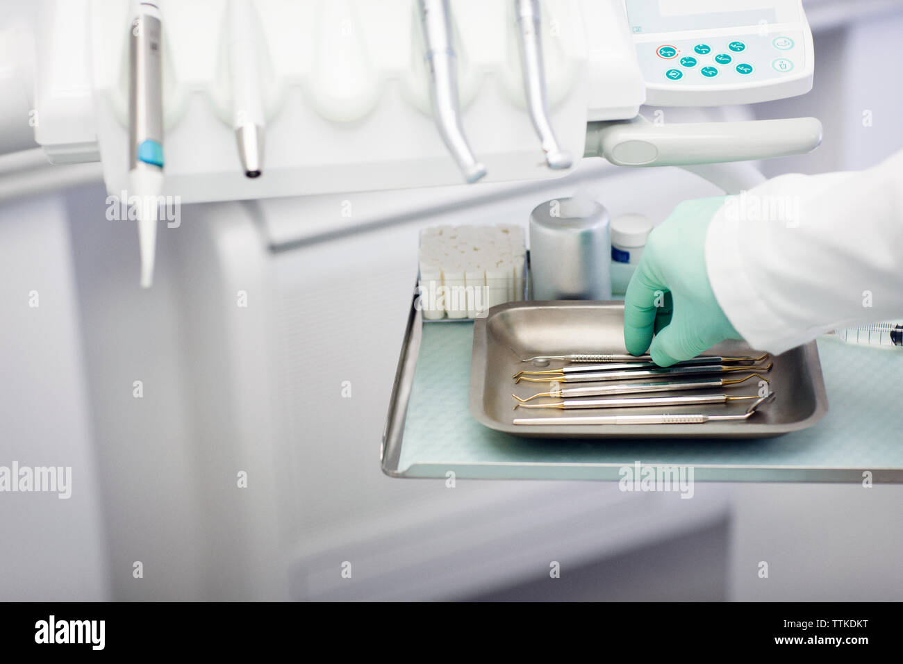 Old dental equipment hires stock photography and images Alamy