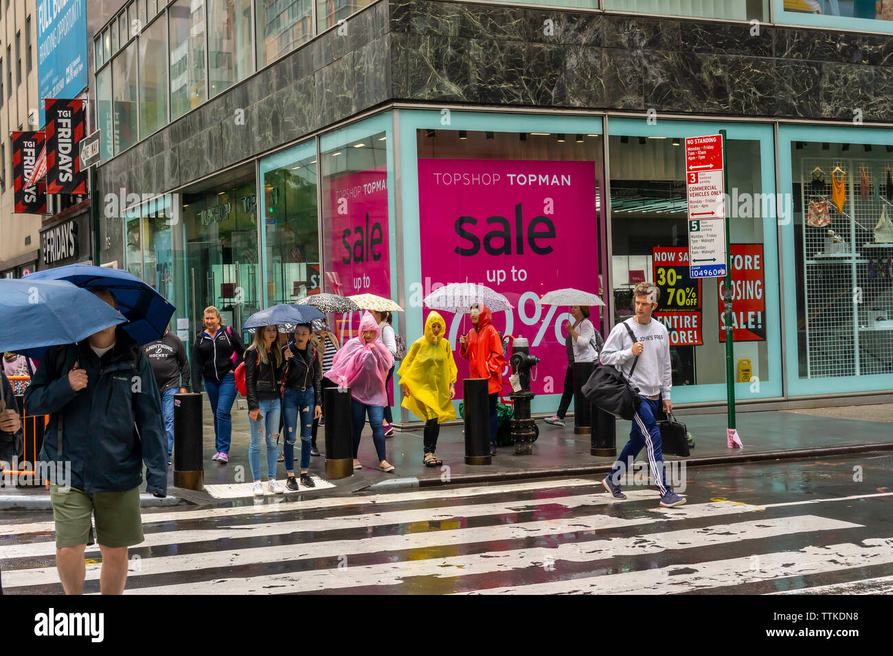 Topshop store new york hi-res stock photography and images - Alamy