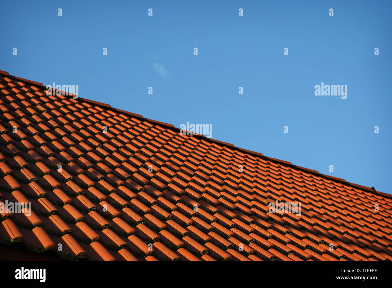 Brown roof on blue hi-res stock photography and images - Alamy