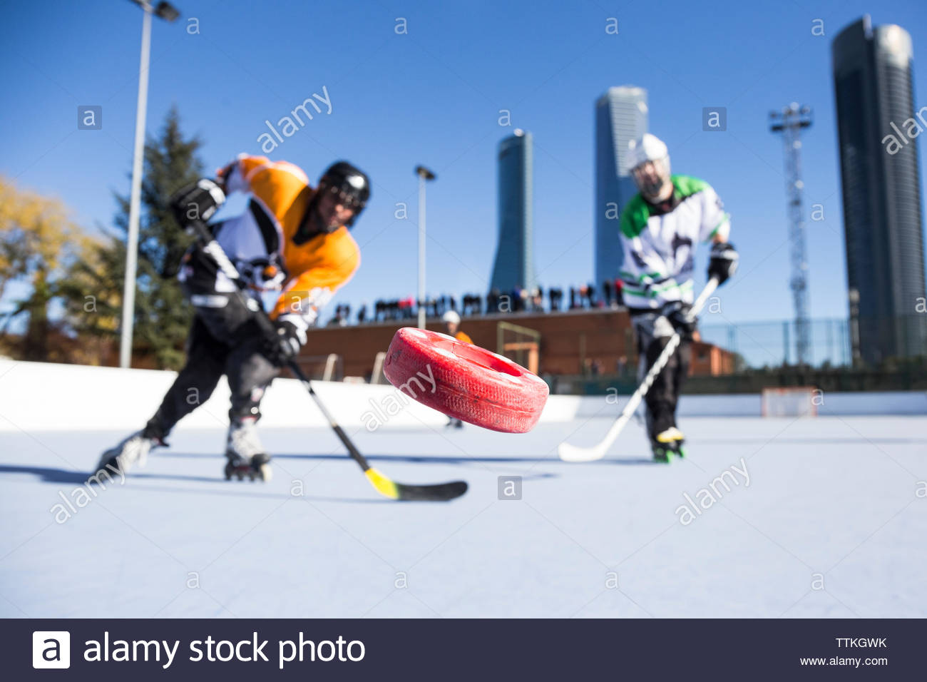 Hockey Outdoors High Resolution Stock Photography and Images Alamy