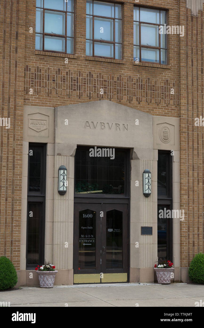 Auburn automobile museum hi-res stock photography and images - Alamy