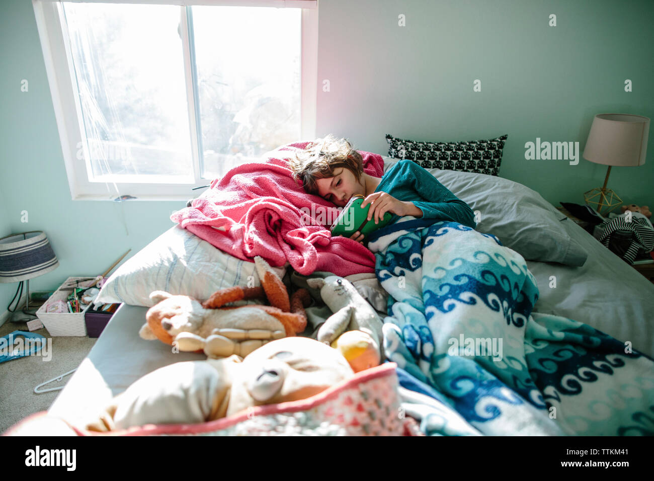 High angle view messy bed hi-res stock photography and images - Alamy