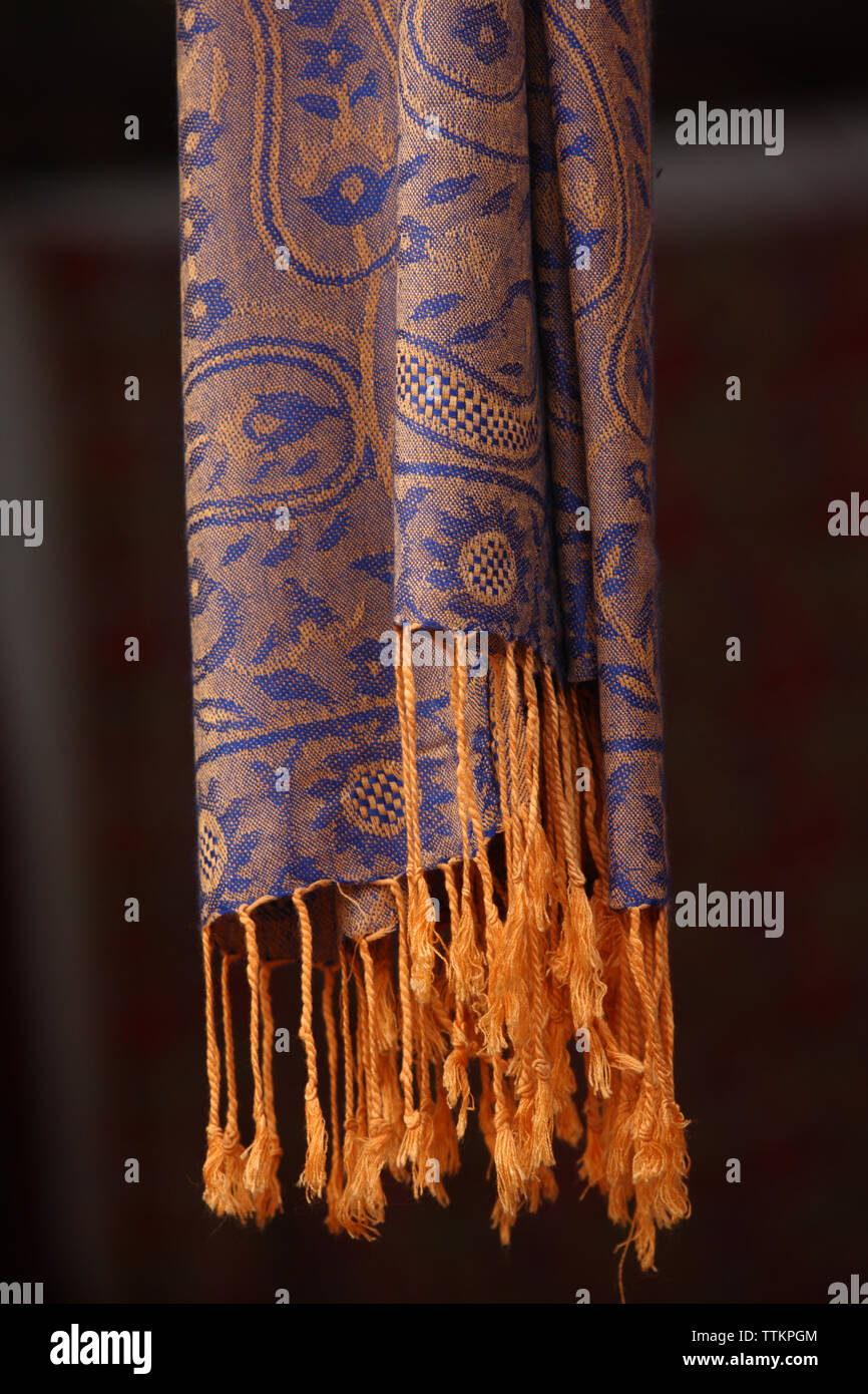 shawl and stall